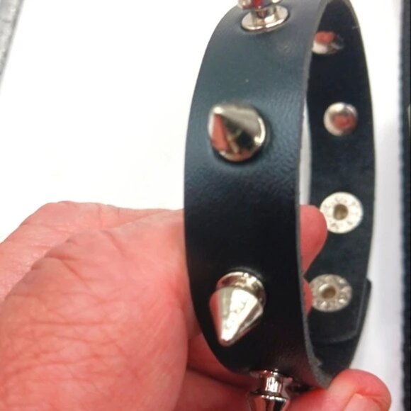 COPY - Goth Spike  vegan Leather Bracelets Set of 2 Unisex -Black-New - Picture 5 of 8